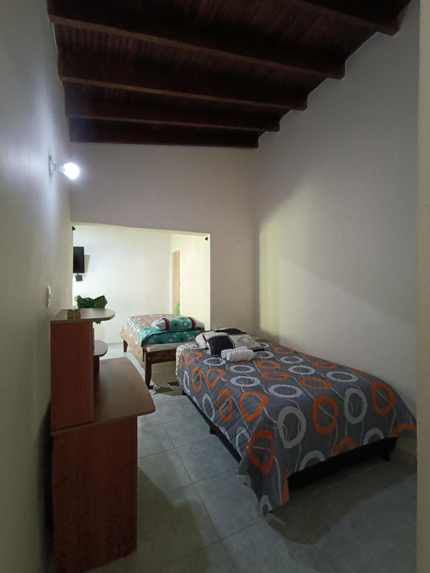 Pa Pasiar Hostal Медельин Номер фото
