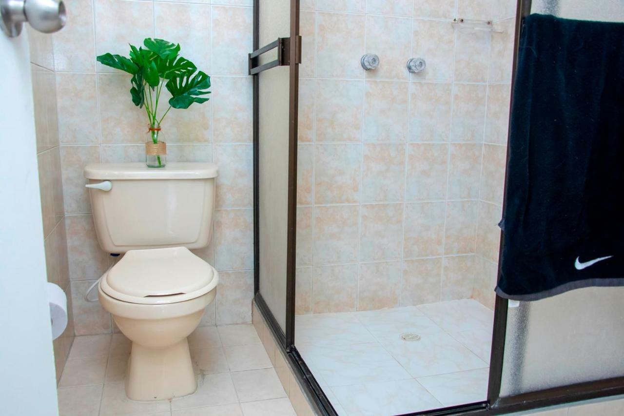 Pa Pasiar Hostal Медельин Экстерьер фото